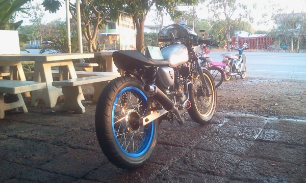 พอจะขายได้ไหม 16000 Jx เครื่องโซ ลูกCb มีเล่มทะเบียนเครื่อง+ใบซื้อขาย สนใจโทร 089-8054390 โอ๋ ลพบุรี