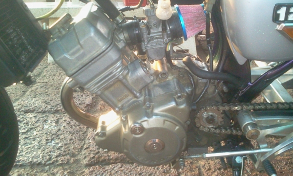 พอจะขายได้ไหม 16000 Jx เครื่องโซ ลูกCb มีเล่มทะเบียนเครื่อง+ใบซื้อขาย สนใจโทร 089-8054390 โอ๋ ลพบุรี