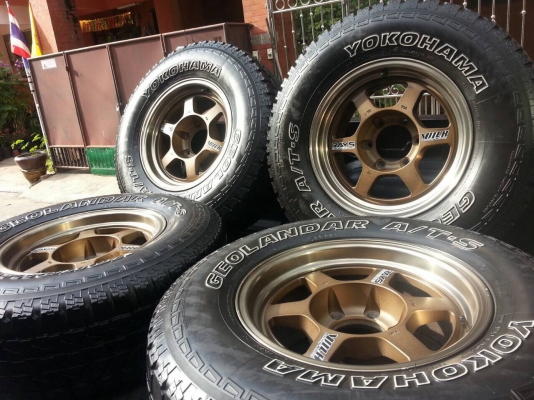 ขายล้อ 6 รู TE 37 ขอบ 16 พร้อมยาง AT ขายล้อ 6 รู TE 37 ขอบ 16 พร้อมยาง AT