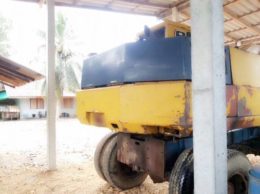 รถแบคโฮ ล้อยาง PC - 100  รุ่น 3.  สนใจติดต่อ  081 - 6079515