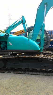 ขายด่วน รถขุด KOBELCO SK200-3 ซุปเปอร์   แทรค 80     ชั่วโมงการทำงานน้อยมากๆๆ   สภาพสวย    โทร 089-3818694 ดวงนภา  เตียวตระกูล