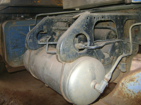 หัวยาว เรียว (( ไม่มีทะเบียน )) หางรถแม็คโคร บันใดรถเกี่ยว  ตามภาพ