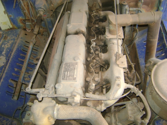 หัวยาว เรียว (( ไม่มีทะเบียน )) หางรถแม็คโคร บันใดรถเกี่ยว  ตามภาพ