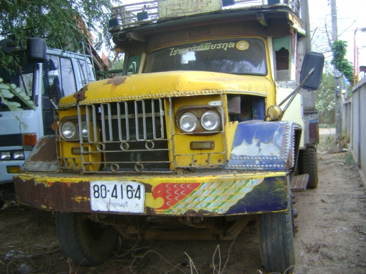 หัวยาว เรียว (( ไม่มีทะเบียน )) หางรถแม็คโคร บันใดรถเกี่ยว  ตามภาพ