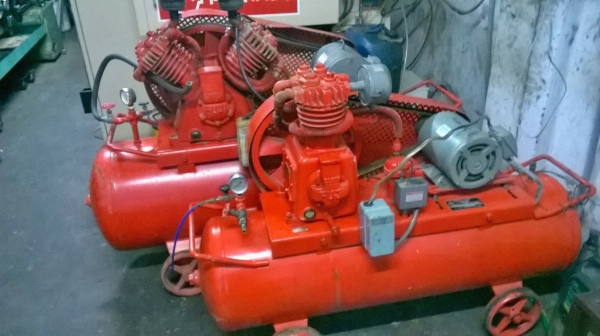 ขายถูกๆครับ ปั้มลม ฟูจิ 5 แรง ถัง 155 ลิตร นำเข้าจากญี่ปุ่น