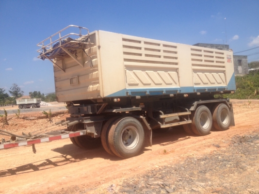 รถฮีโน่ 10 ล้อดั้ม 380 แรงม้า. ปี 55  ( ขายแม่ , ลูก )   สนใจติดต่อ  081 - 6079515