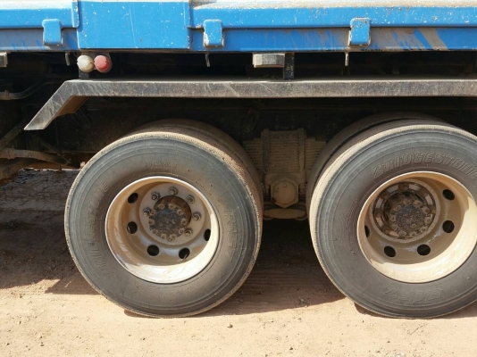 รถฮีโน่ 10 ล้อดั้ม 380 แรงม้า. ปี 55  ( ขายแม่ , ลูก )   สนใจติดต่อ  081 - 6079515