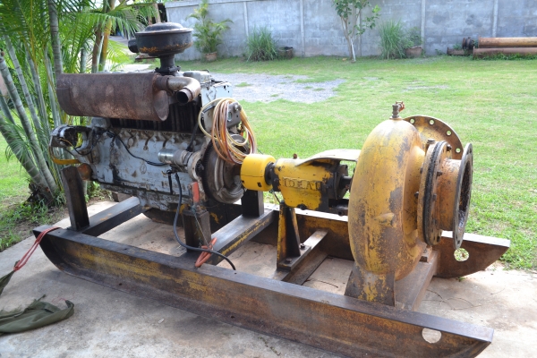 ขายเครื่องสูบน้ำ 12"  Deutz F6L 912