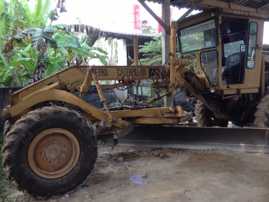 รถเกรด CAT 12G ใบมีด 6เมตร