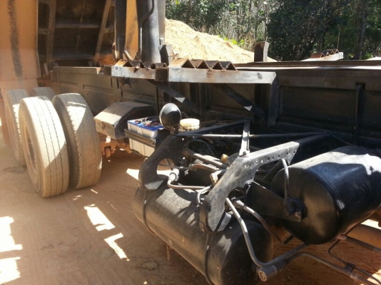 รถมิตซู 10 ล้อดั้ม FN527 - TD 195 แรงม้า. ปี 37   สนใจติดต่อ  081 - 6079515