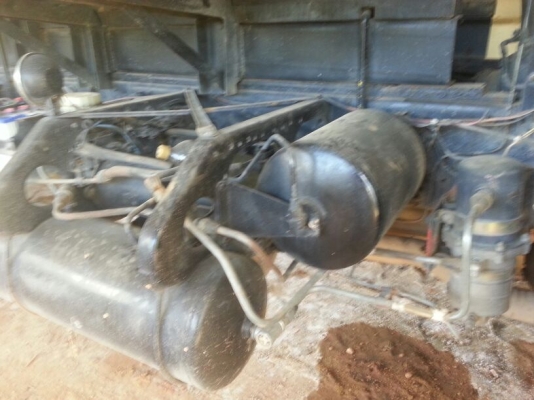 รถมิตซู 10 ล้อดั้ม FN527 - TD 195 แรงม้า. ปี 37   สนใจติดต่อ  081 - 6079515