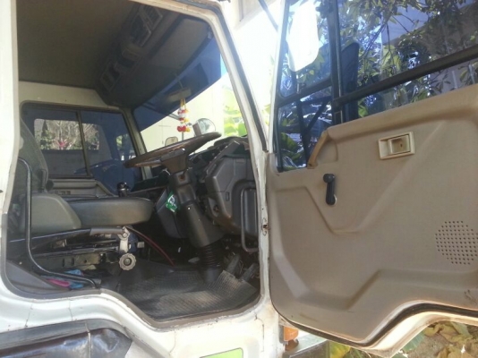 รถมิตซู 10 ล้อดั้ม FN527 - TD 195 แรงม้า. ปี 37   สนใจติดต่อ  081 - 6079515