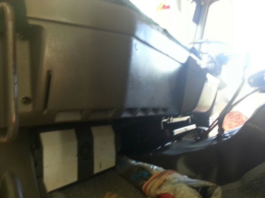 รถมิตซู 10 ล้อดั้ม FN527 - TD 195 แรงม้า. ปี 37   สนใจติดต่อ  081 - 6079515