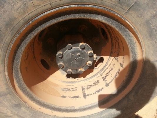 รถมิตซู 10 ล้อดั้ม FN527 - TD 195 แรงม้า. ปี 37   สนใจติดต่อ  081 - 6079515