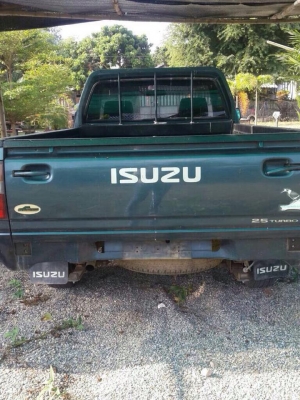 ขายรถกระบะหัวเดียว ปี40 Isuzu เครื่องดีเซล2500 Turbo เกียร์ธรรมดา สภาพดีมาก ขายราคาสด 100,000.- เชียงใหม่ มาเอาได้เลยครับ สนใจติดต่อ 088-2597326