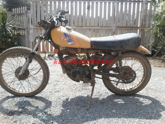 ขาย DT100 ไม่มีเอกสารออกใบซื้อขายรถจอดไม่ติดต้องบิ้วใหม่หรือเอาไปทำอะไหล่ ขาย 4000 บาท