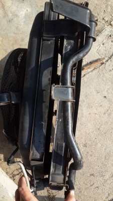 หม้อน้ำ+แผงแอร์ใต้ท้องรถพร้อมพัดลมครับ