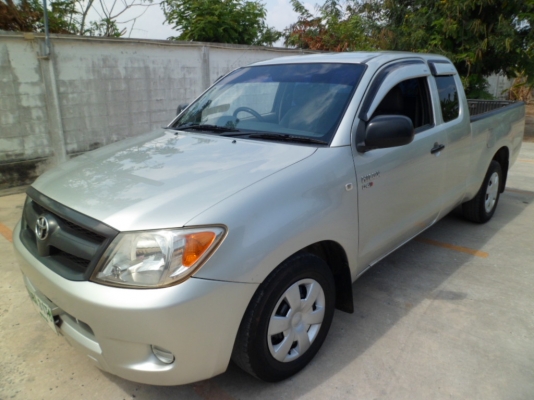 โตโยต้า วีโก้ สีเทา ปี2005 เครื่อง2500