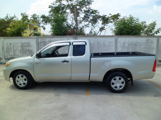 โตโยต้า วีโก้ สีเทา ปี2005 เครื่อง2500