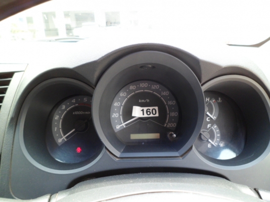 โตโยต้า วีโก้ สีเทา ปี2005 เครื่อง2500