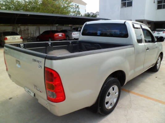 โตโยต้า วีโก้ สีเทา ปี2005 เครื่อง2500