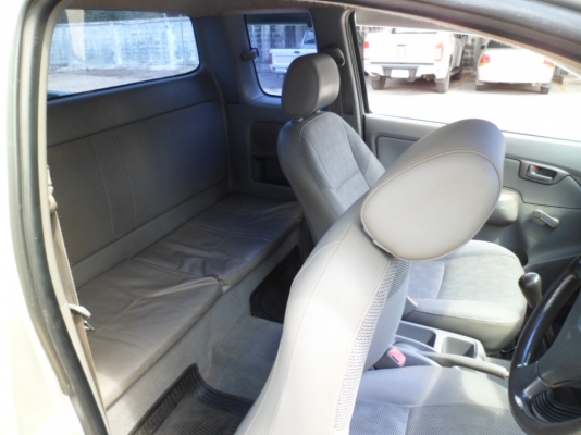 โตโยต้า วีโก้ สีเทา ปี2005 เครื่อง2500