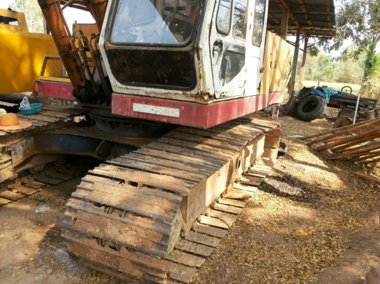 **440,000 บ.ต่อรอง///แบคโฮKATO-HD700** ขาย แบคโฮ KATO รุ่น HD700 วางเครื่อง MITSU 6D14-Turbointer เครื่อง/ปั้มดี เครื่องดี แรงดี แน่น ปั้มดี แรง ทำงานดี เร็ว บูมอาร์มดี บุ้งกี๋ดี ไม่ผุ เอวดี แน่น ช่วงล่าง70\% โซ่ดียังหนา แทร็กดี เฟรมดีหนา โรลเลอร์ดี สป็อคเ