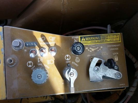 มาใหม่ !! พึ่งถึงไทยรถเกรด Caterpillar 140G S/N 72V098xx นำเข้าจาก USA แท้ 1000\% พร้อมติดตั้ง Scarifier หน้าของแท้ สภาพสวย