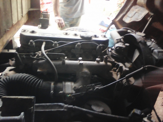 หกล้อ อีซูซุ NPR115แรง เกียร์สั้น power สภาพพร้อมใช้งาน ทะเบียนพร้อมโอน