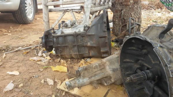 ขายเกียร์ 12,500บาท มิสซู แคนเตอร์ 115แรง พร้อมเกียร์ฝาก พร้อมใช้