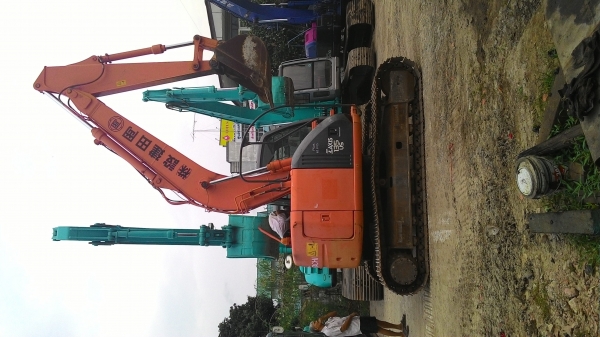 ขายด่วน รถขุด HITACHI ZX135 นำเข้าจากญี่ปุ่นแท้ๆๆ    ปั๊มดี  เครื่องดี  เอวแน่น  โซ่สวย  ระบบไฟฟ้าครบ   สภาพสวยมากๆๆๆ   พร้อมใช้งาน  โทร 089-3818694 ดวงนภา  เตียวตระกู
