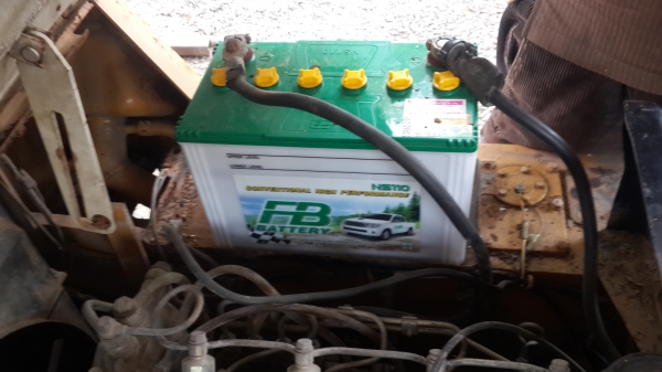 ดีเซล..2.5T  เสา4เมตร  งาเทได้  ล้อคู่...รถญี่ปุ่น