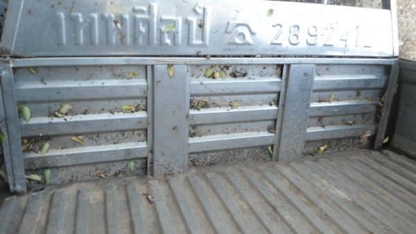 ขาย กระบะเลส nissun 5ขอ สภาพสวย sd 23 ขายสีฟ้าไปแล้วเหลือแค่สีดำครับ