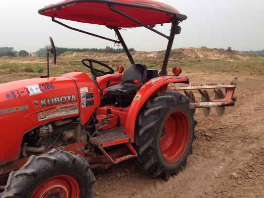 รถไถ KUBOTA L3608 มีภาพวีดีโอ อายุการใช้งาน พร้อมอุปกรณ์ 3 รายการ ผานดันหน้า โรตารี ผาน 5 เครื่ิองดี รถไถ KUBOTA L3608 มีภาพวีดีโอ อายุการใช้งาน พร้อมอุปกรณ์ 3 รายการ ผานดันหน้า โรตารี ผาน 5 เครื่ิองดี