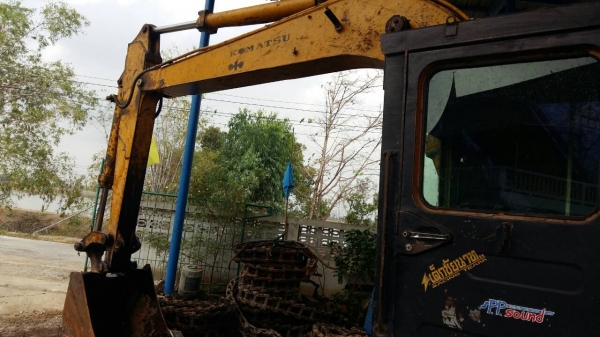 ขายkomatsu 12HDเครื่องเดิม ปั้มเดิม แอร์ ช่วงล่างดีพร้อมใช้ ขายkomatsu 12HDเครื่องเดิม ปั้มเดิม แอร์ ช่วงล่างดีพร้อมใช้