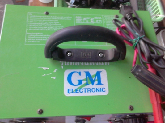 เครื่องชาร์ท BATTERY ใช้ไฟ 220 V. ชาร์ท BATT ขนาด  6 ,12 ,24  โวลท์  ติดต่อ 081-427-3941
