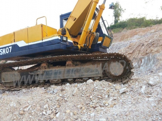 รถแบคโฮ KOBELCO  รุ่น SK07