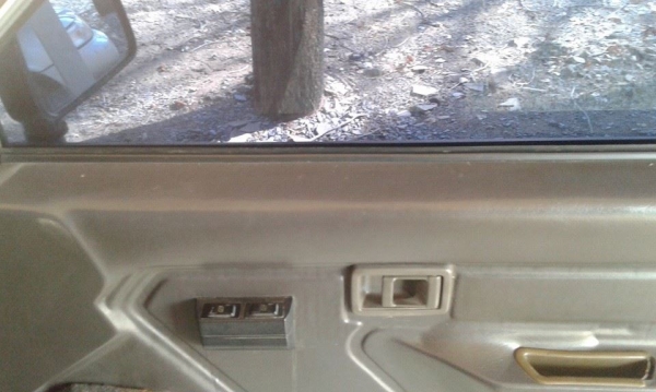 ขายถูก นิสสันบิ๊กเอ็ม 4ประตูแวน ฝาแดงแน่นๆ 78,000 ขายถูก นิสสันบิ๊กเอ็ม 4ประตูแวน ฝาแดงแน่นๆ 78,000