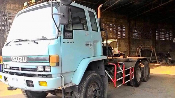 หัวลาก isuzu rocky 240 สภาพนางฟ้าพร้อมใช้งาน เจ้าของขายเองครับ 0918070020 เอ็กซ์ครับ