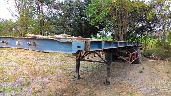 หาง 2เพลา พื้นเรียบเหล็ก 12 เมตร ครับ พร้อมใช้งานสภาพสวย สนใจสอบถามก่อนได้ครับ 0918070020 เอ็กซ์ครับ ราคาถูก มากครับ สอบถามก่อนได้ครับ