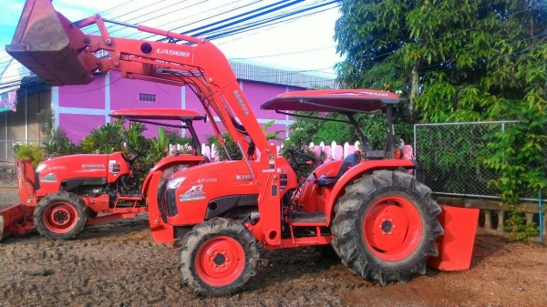 ขายอุปกรณ์ต่อพ่วงรถไถมือสองทุกรุ่นทุกยี่ห้อ มีทั้งKUBOTA และ YANMAR มีอุปกรณ์ครบทุกอย่างมีทั้งผานบุกเบิก,ผานขุนมัน,โรตารี่,บุงกี๋ตักรถไถและอุปกรณ์ต่อพ่วงทางการเกษตรทุกอย่างมีครบ ราคาถูก