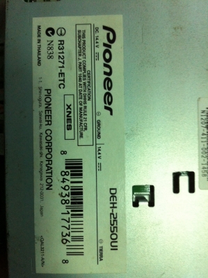 Pioneer DEH-2550UI MP3 CD USB IPOD FMคลื่น AUX ปรี้เอ้า 2 ชุด สภาพสวย มือ2