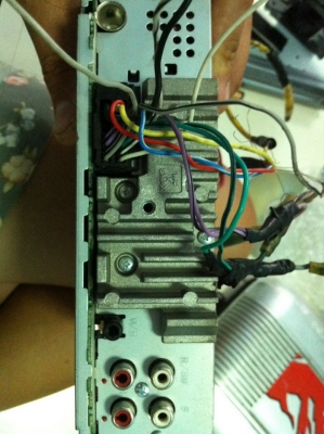 Pioneer DEH-2550UI MP3 CD USB IPOD FMคลื่น AUX ปรี้เอ้า 2 ชุด สภาพสวย มือ2