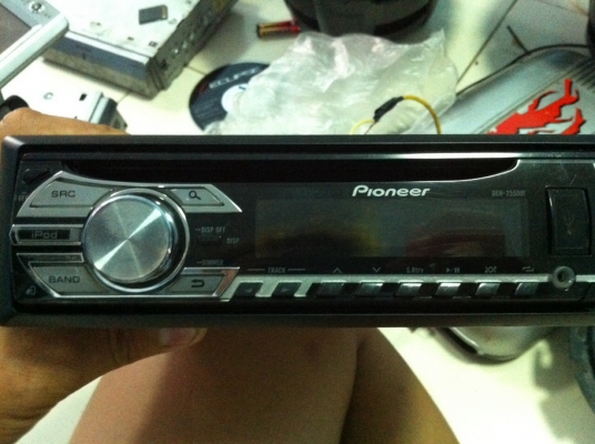 Pioneer DEH-2550UI MP3 CD USB IPOD FMคลื่น AUX ปรี้เอ้า 2 ชุด สภาพสวย มือ2