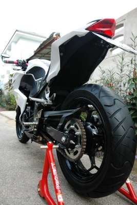 ขาย Kawasaki Z250 ปี 2013 ของแต่งเต็ม เอกสารพร้อมโอน