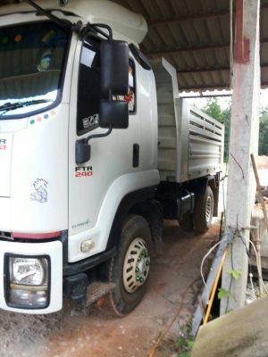 6ล้อดั้มพ์ ISUZU 240แรงม้า ปี53 ไมล์ 80000กว่าๆ กม. รถสภาพยังสวย พร้อมใช้งาน เครื่องดี คัทซีสวย ราคาต่อรองได้ 087-2976734 095-0403929