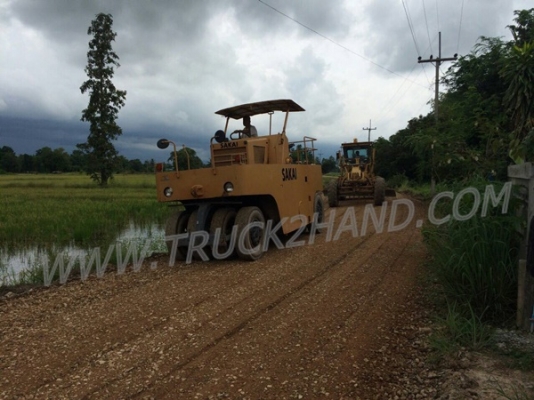 รถบด SAKAI  9 ล้อพร้อมใช้งาน
