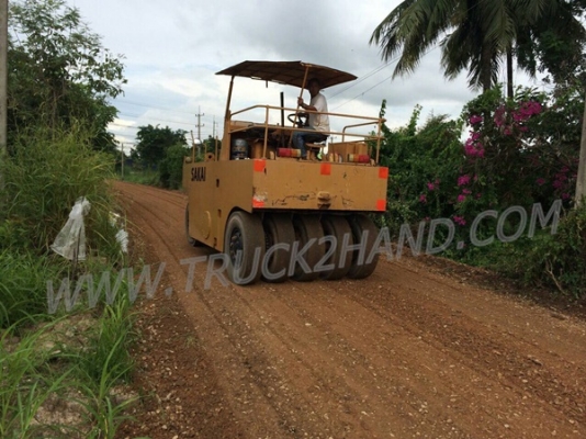 รถบด SAKAI  9 ล้อพร้อมใช้งาน