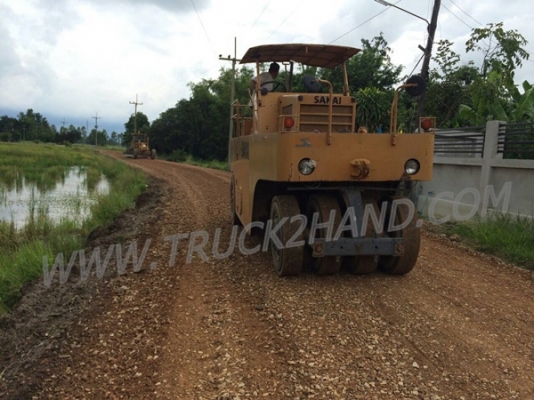 รถบด SAKAI  9 ล้อพร้อมใช้งาน