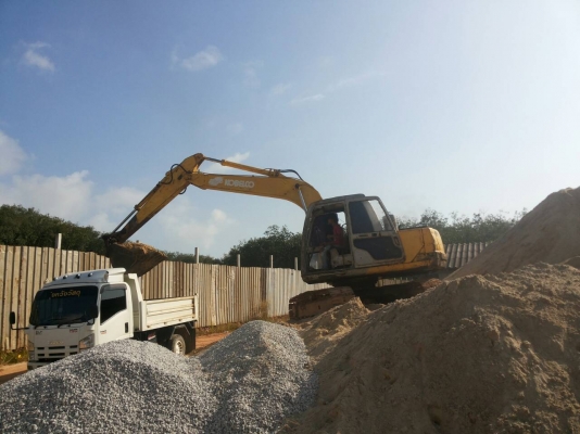 โกเบโล่ 120 มาร์ค3 สภาพพร้อมใช้งาน รถใช้งานอยู่ เครื่องดี ปั๊มดี ช่วงล่างใช้ได้ ราคาต่อรองได้ 087-2976734 095-0403929